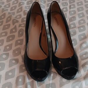 Merona Women's 7.5 Black Patent Leather Peep-Toe Heels 3" Heel
